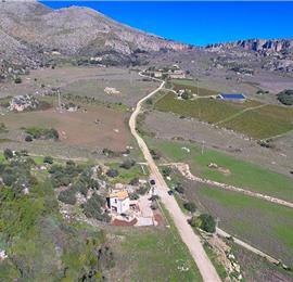 3 bedroom villa with pool, near Scopello, sleeps 6